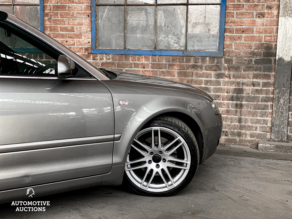 Audi A4 Cabrio 2.4 V6 Pro Line 170PS 2004 -Org. NL-, 39-PH-XR.