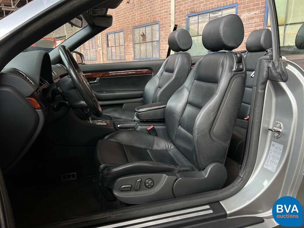 Audi A4 Cabrio 2.4 V6 Pro Line 170PS 2004 -Org. NL-, 39-PH-XR.
