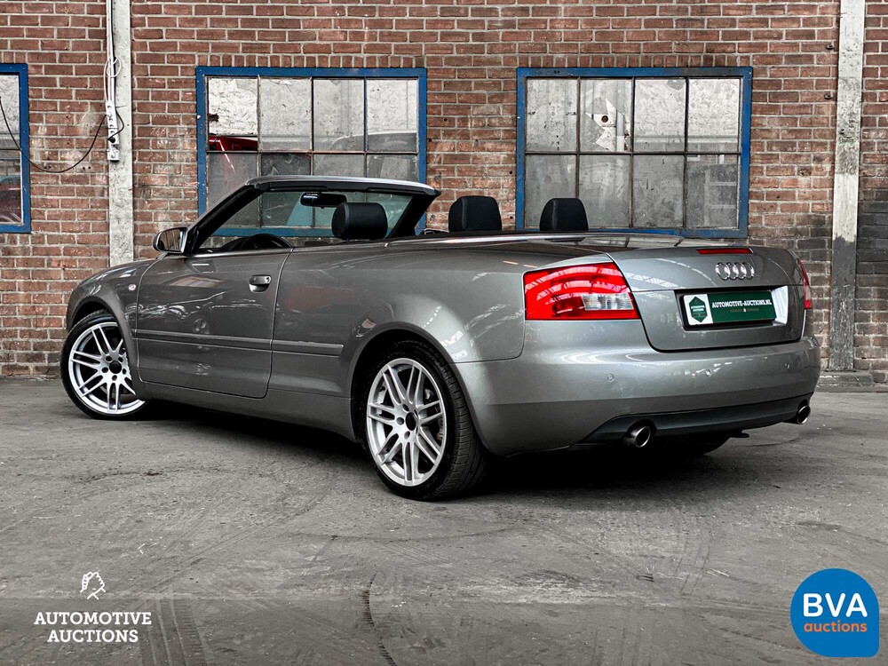 Audi A4 Cabrio 2.4 V6 Pro Line 170PS 2004 -Org. NL-, 39-PH-XR.
