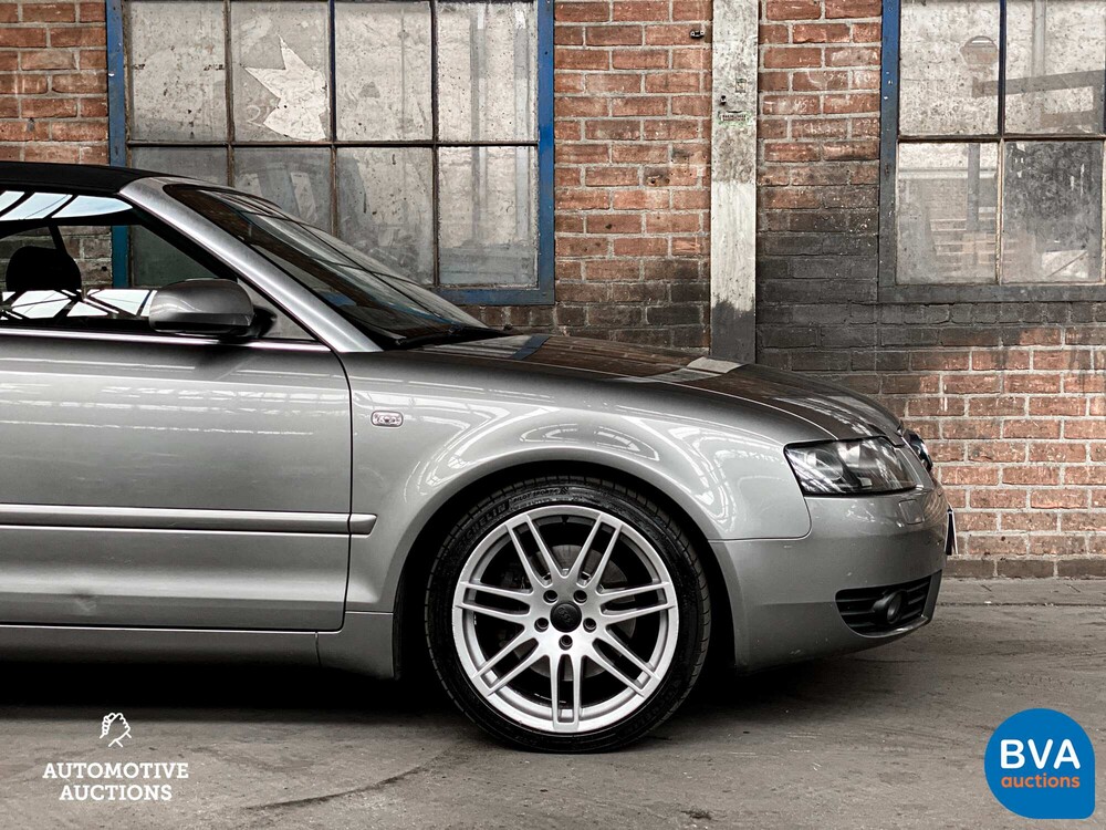 Audi A4 Cabrio 2.4 V6 Pro Line 170PS 2004 -Org. NL-, 39-PH-XR.