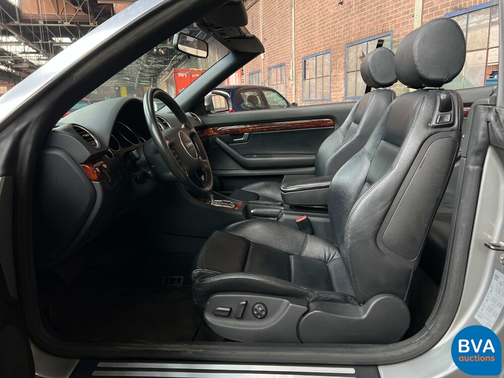 Audi A4 Cabrio 2.4 V6 Pro Line 170PS 2004 -Org. NL-, 39-PH-XR.
