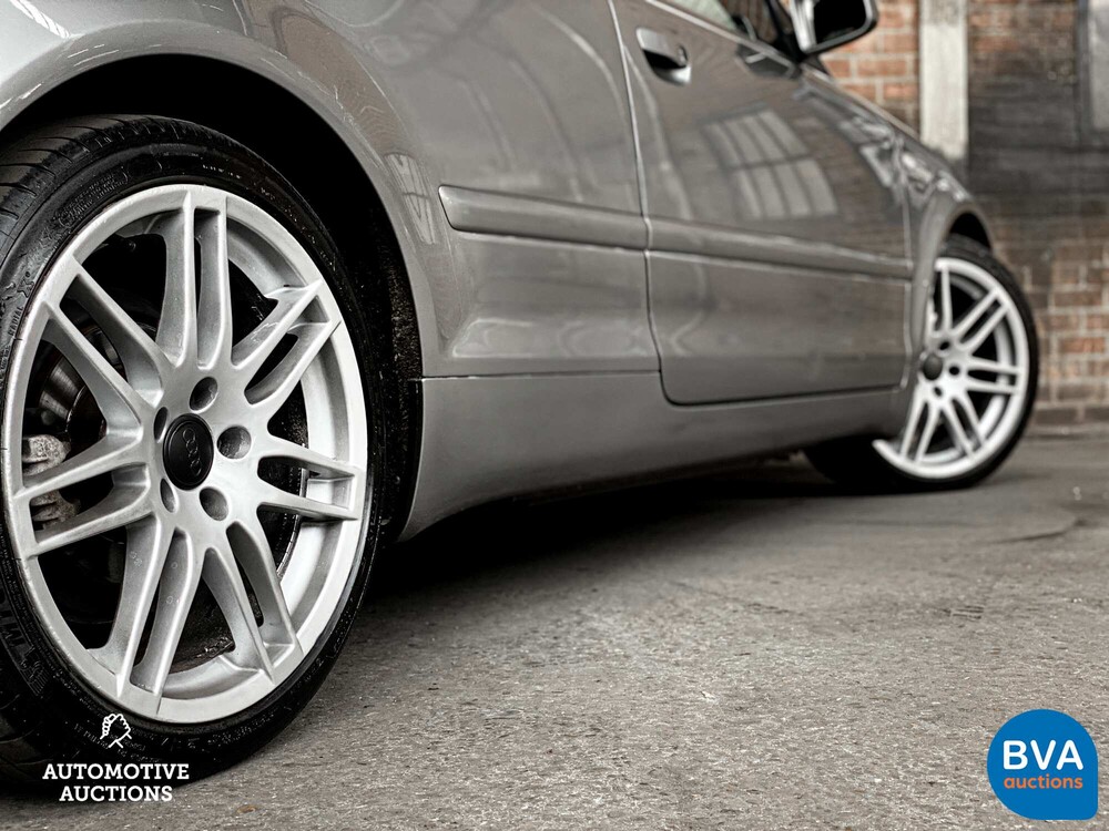 Audi A4 Cabrio 2.4 V6 Pro Line 170PS 2004 -Org. NL-, 39-PH-XR.