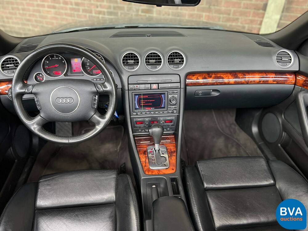 Audi A4 Cabrio 2.4 V6 Pro Line 170PS 2004 -Org. NL-, 39-PH-XR.