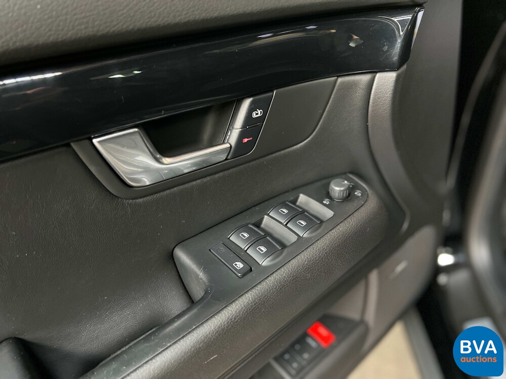 Audi S4 Avant 4.2 V8 quattro Pro Line 344 PS 2006, 67-XB-NT.