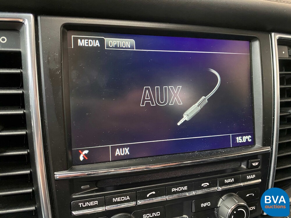Porsche Panamera 3.6 V6 SportChrono Executive 310 PS 2013, KV-889-L.