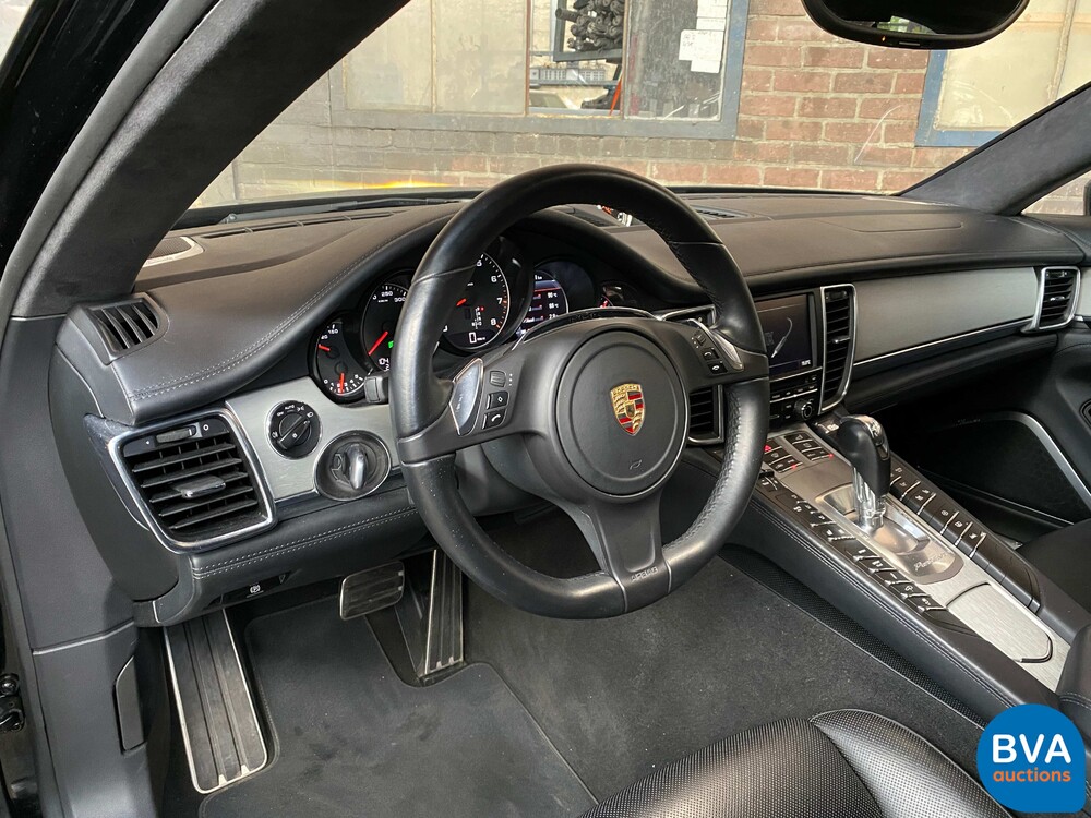 Porsche Panamera 3.6 V6 SportChrono Executive 310 PS 2013, KV-889-L.