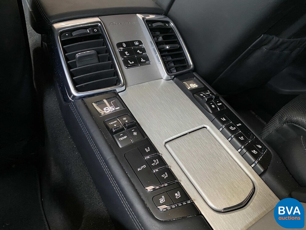 Porsche Panamera 3.6 V6 SportChrono Executive 310 PS 2013, KV-889-L.