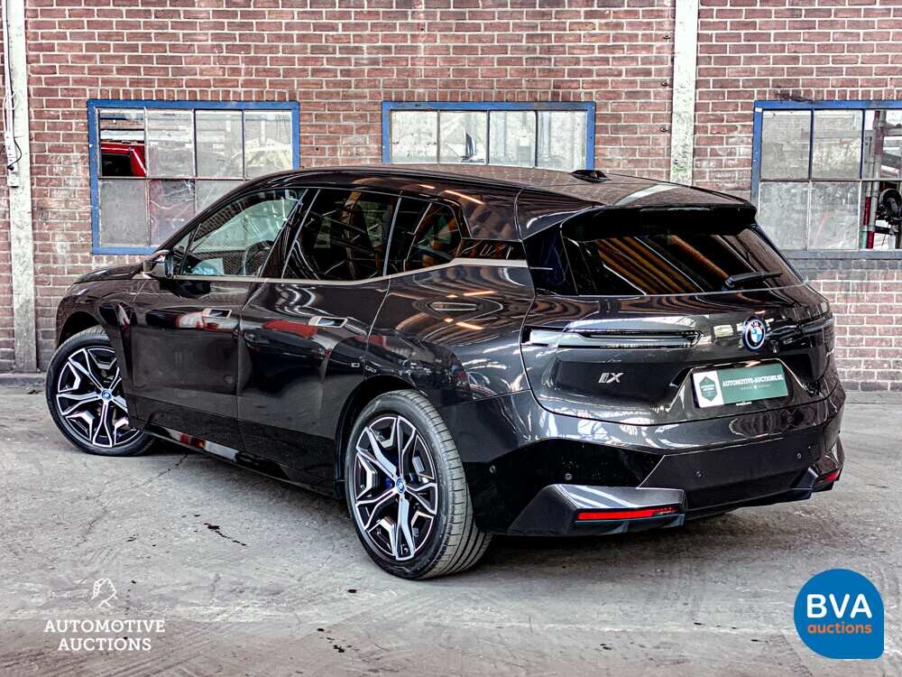 BMW iX xDrive40 Automatik 326PS 2021 -GARANTIE-.