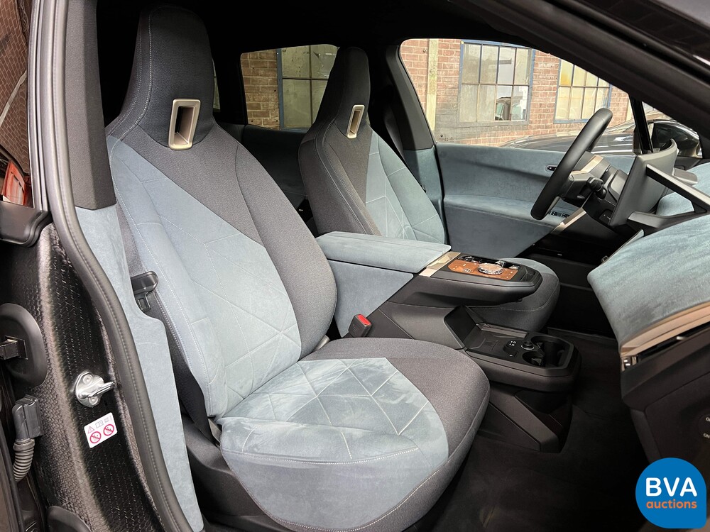 BMW iX xDrive40 Automatik 326PS 2021 -GARANTIE-.