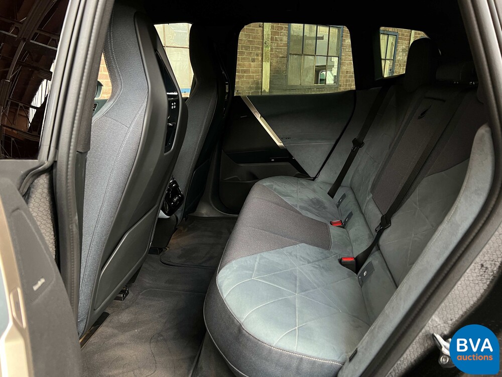 BMW iX xDrive40 Automatik 326PS 2021 -GARANTIE-.