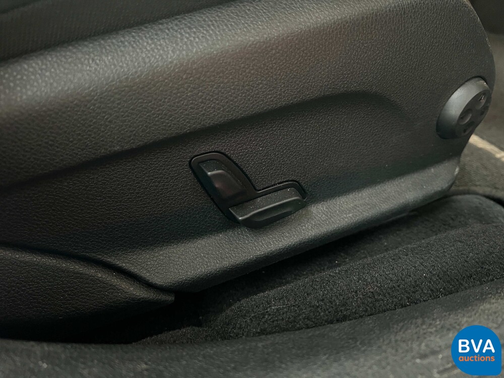 Mercedes-Benz E200 Business Solution AMG E-Klasse 184PS 2018 -Org. NL-, SH-413-D.