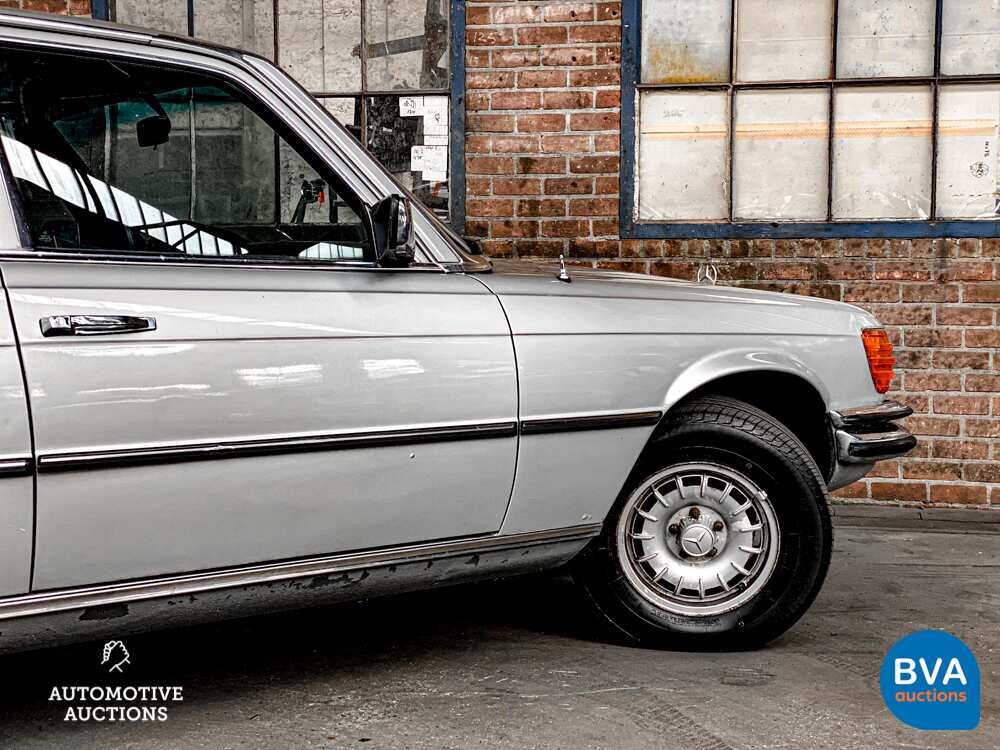 Mercedes-Benz 450 SE S-Klasse 258 PS 1977, 08-YB-12.