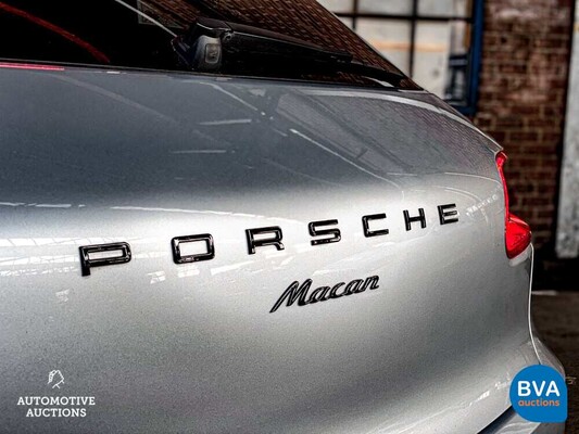 Porsche Macan Sportchrono 252hp 2016 -Org. NL-FACELIFT, JT-354-L.