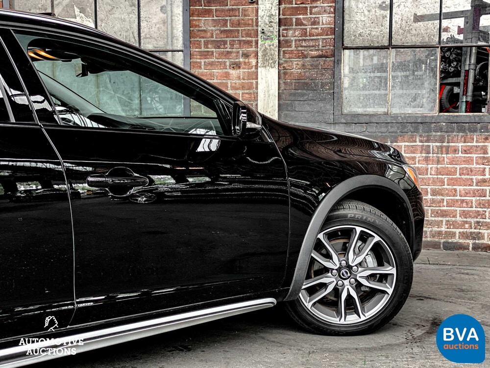 Volvo V60 2.5 T5 Cross Country 253 PS 2016, P-567-KV.