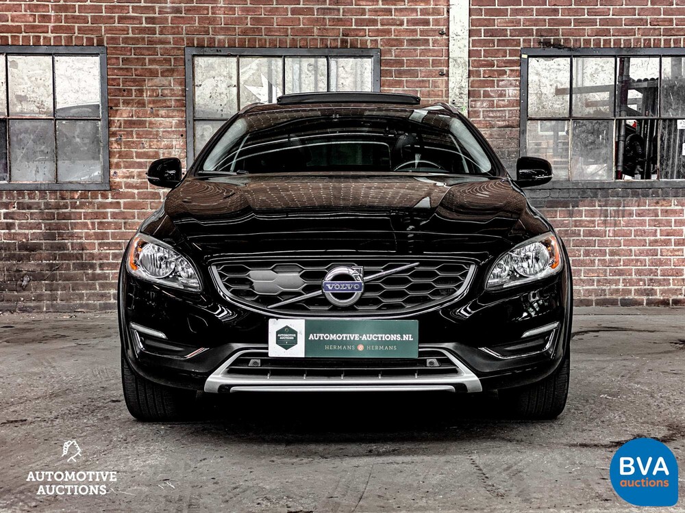 Volvo V60 2.5 T5 Cross Country 253 PS 2016, P-567-KV.