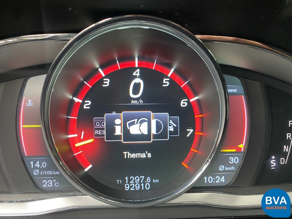 Volvo V60 2.5 T5 Cross Country 253 PS 2016, P-567-KV.