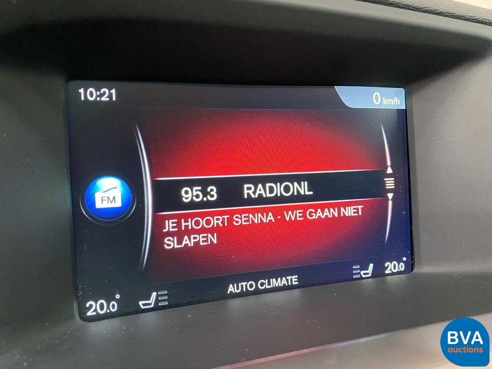 Volvo V60 2.5 T5 Cross Country 253 PS 2016, P-567-KV.