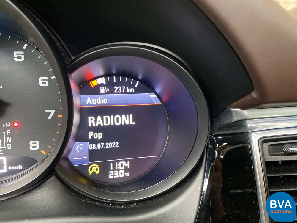 Porsche Macan 2.0 SportChrono 252pk 2016 -Org. NL-, KN-374-H.