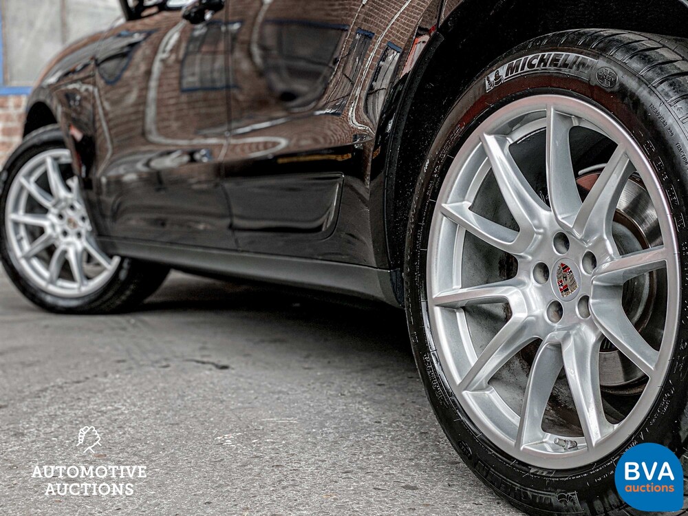 Porsche Macan 2.0 SportChrono 252pk 2016 -Org. NL-, KN-374-H.