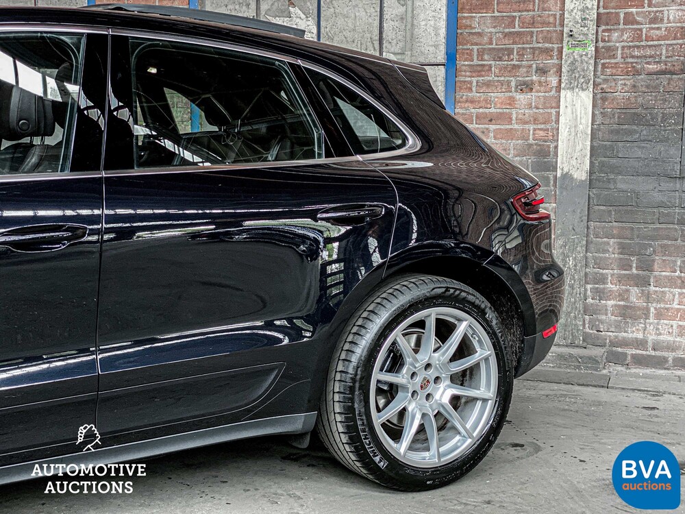 Porsche Macan 2.0 SportChrono 252pk 2016 -Org. NL-, KN-374-H.