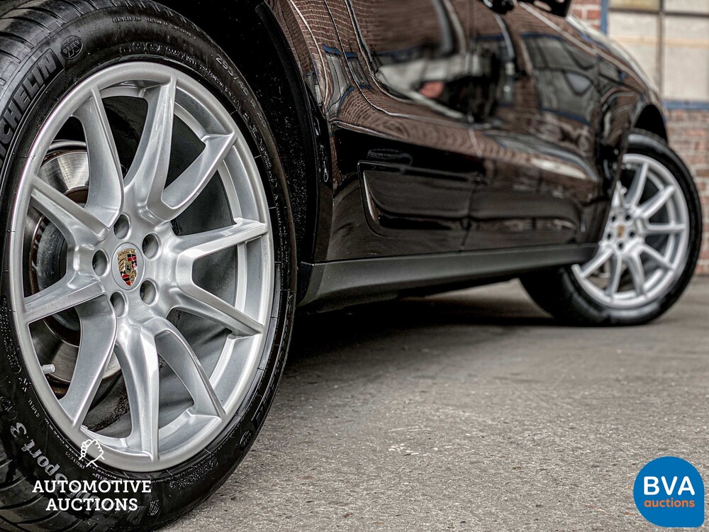 Porsche Macan 2.0 SportChrono 252pk 2016 -Org. NL-, KN-374-H.