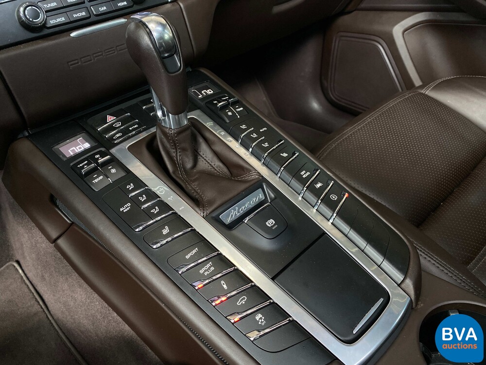 Porsche Macan 2.0 SportChrono 252pk 2016 -Org. NL-, KN-374-H.