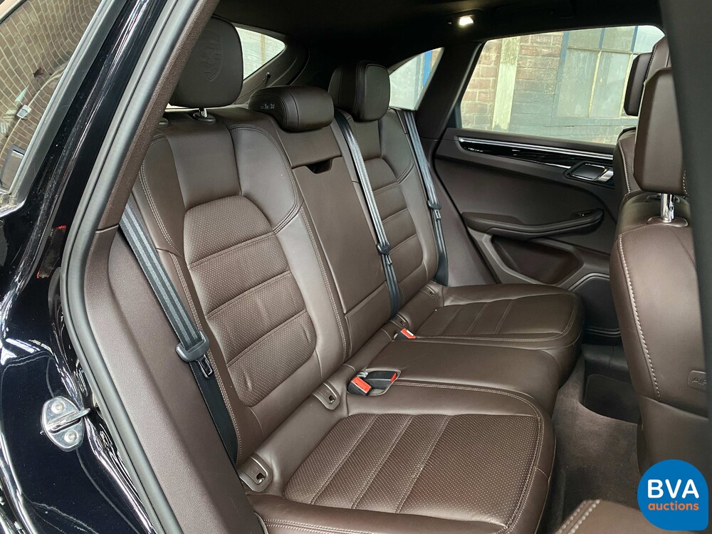 Porsche Macan 2.0 SportChrono 252pk 2016 -Org. NL-, KN-374-H.