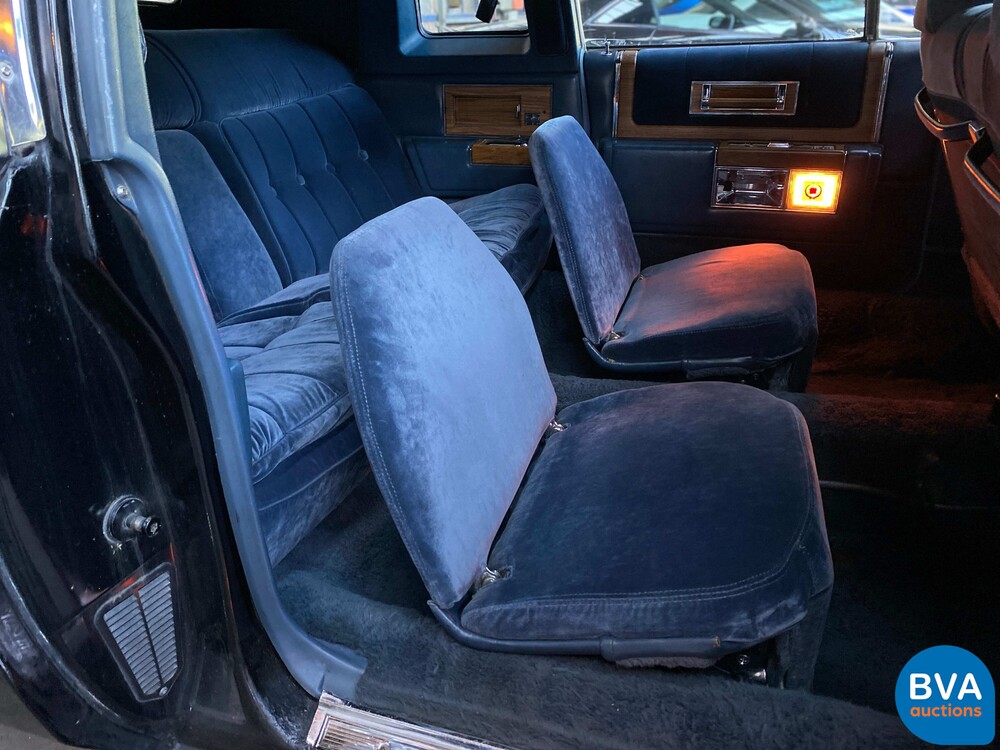 Cadillac Fleetwood Limousine 143 PS 1973.