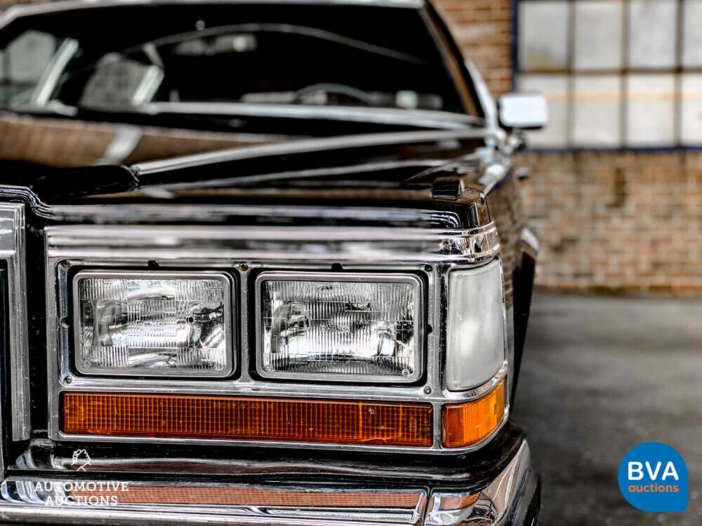 Cadillac Fleetwood Limousine 143 PS 1973.