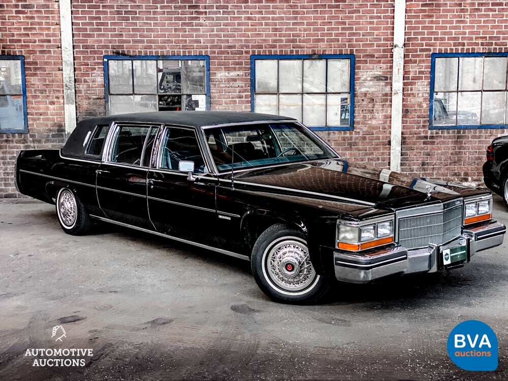 Cadillac Fleetwood Limousine 143 PS 1973.