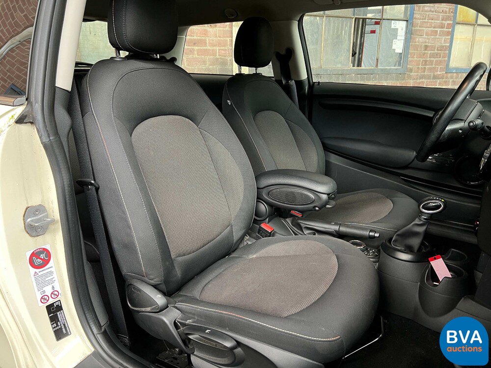 Mini 1.5 Cooper Salt 136PS 2014 -Org. NL-, 7-TNH-30.