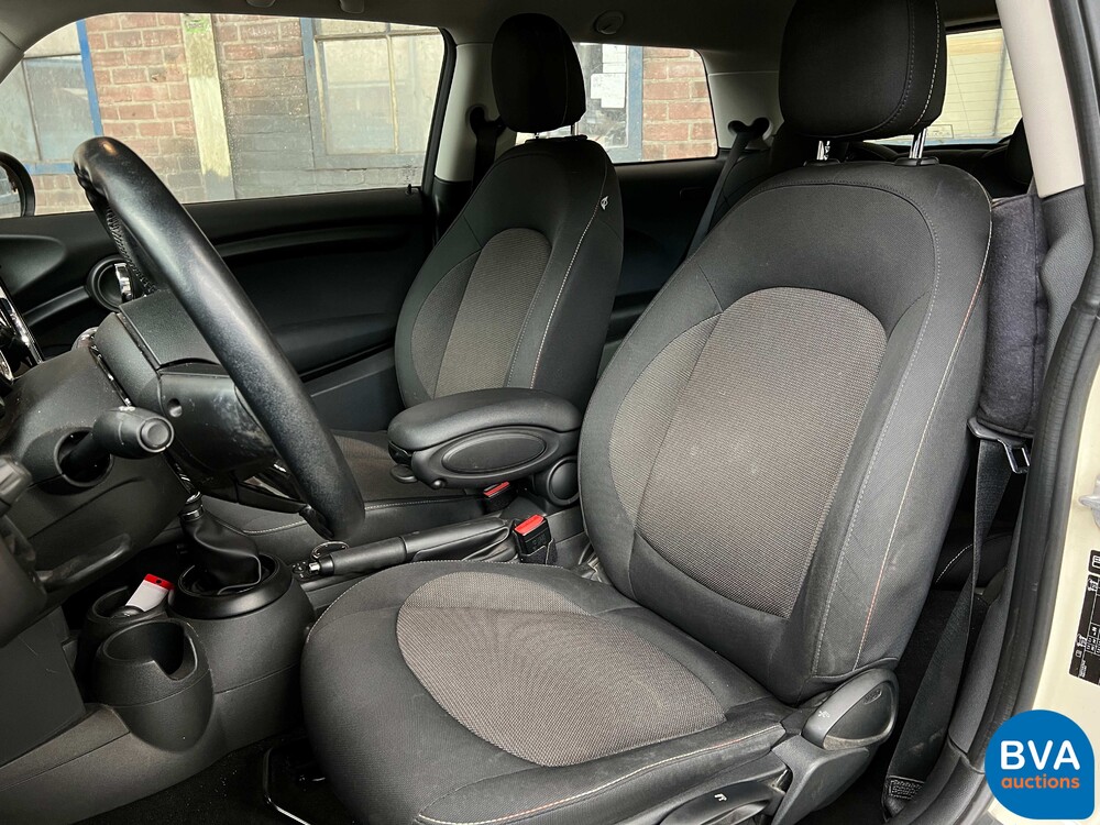 Mini 1.5 Cooper Salt 136PS 2014 -Org. NL-, 7-TNH-30.