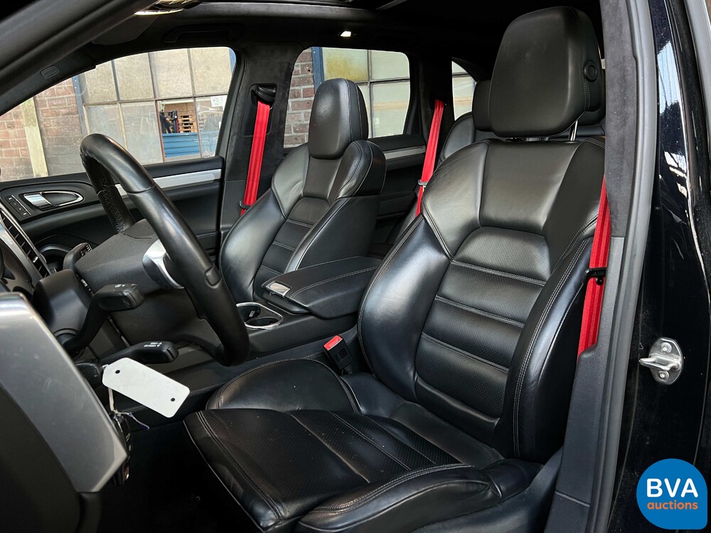 Porsche Cayenne 4.8 Turbo 500 PS 2012, 71-ZVF-9.