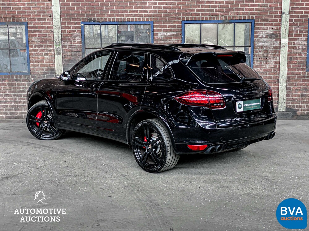 Porsche Cayenne 4.8 Turbo 500 PS 2012, 71-ZVF-9.