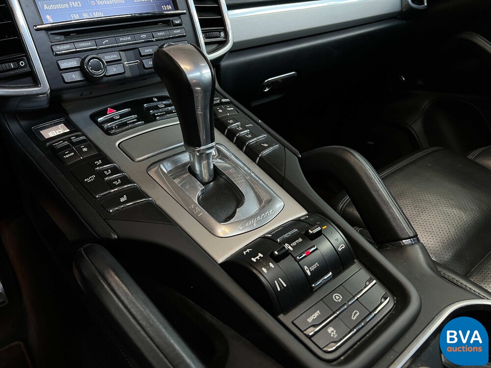 Porsche Cayenne 4.8 Turbo 500 PS 2012, 71-ZVF-9.