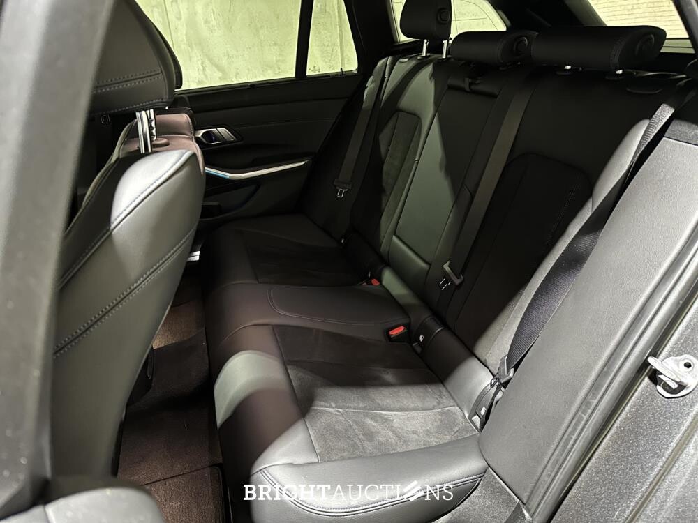 BMW 330e Touring M-Sport Business Edition Plus 292pk 2022 3-serie G21, X-990-TH