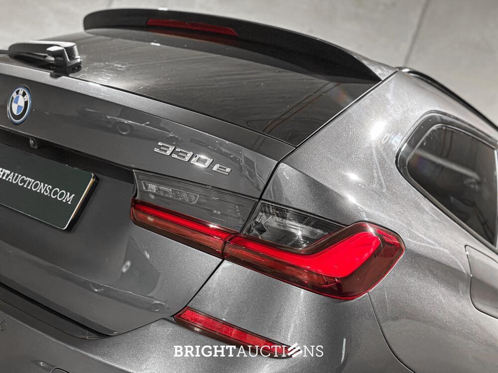 BMW 330e Touring M-Sport Business Edition Plus 292pk 2022 3-serie G21, X-990-TH