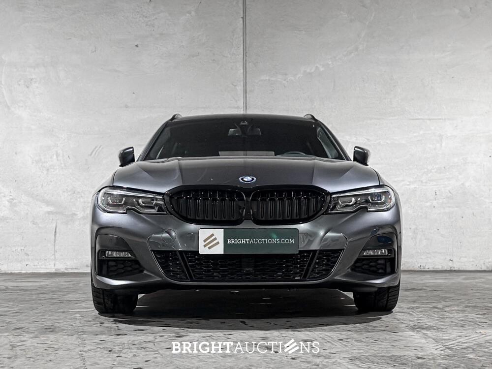 BMW 330e Touring M-Sport Business Edition Plus 292pk 2022 3-serie G21, X-990-TH