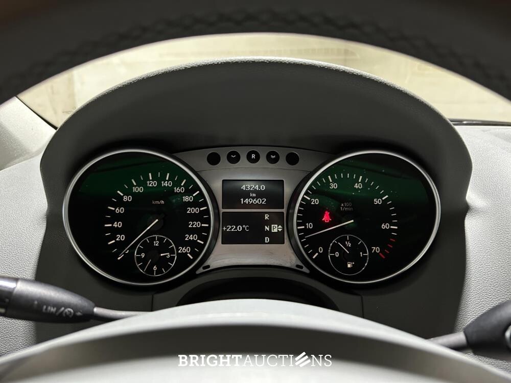 Mercedes-Benz ML500 5.0 V8 306pk 2006 M-klasse, K-267-VB Youngtimer
