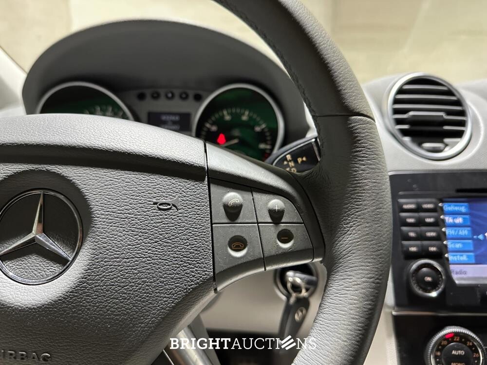 Mercedes-Benz ML500 5.0 V8 306pk 2006 M-klasse, K-267-VB Youngtimer