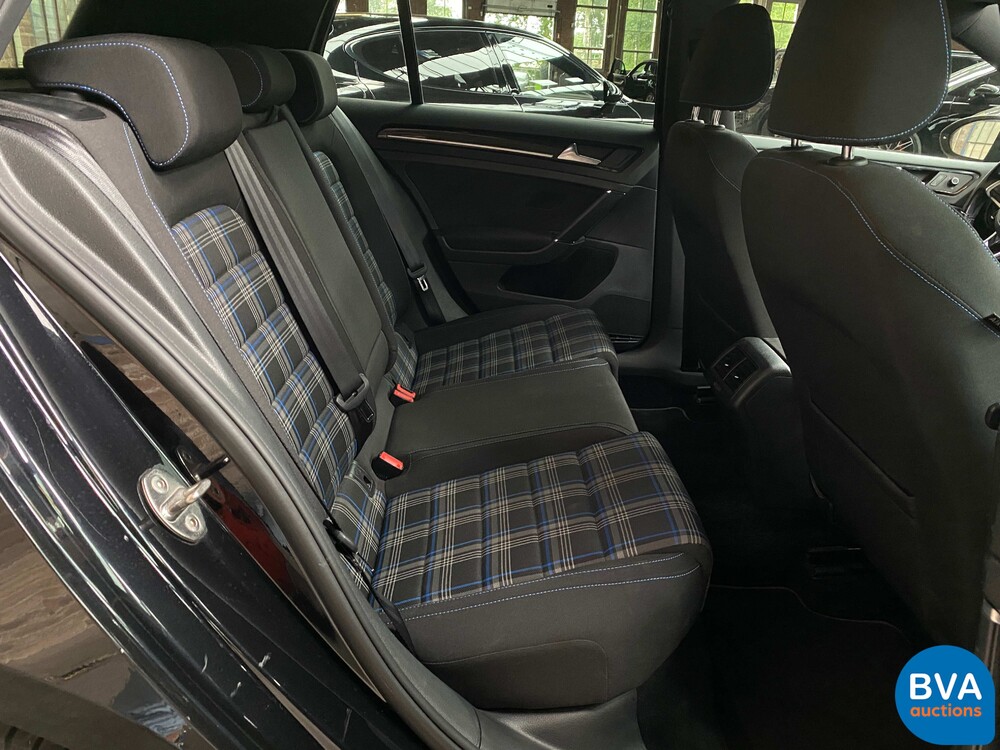  Volkswagen Golf GTE 1.4 TSI 204PK 2015 , JB-996-X