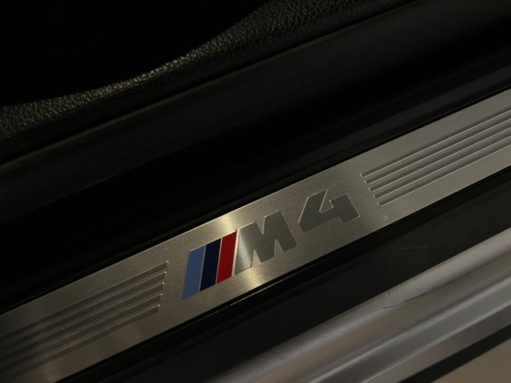 BMW M4 Competition Coupé 450 PS M-Performance 4er, P-767-SK.