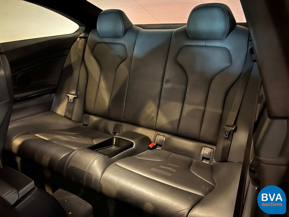 BMW M4 Competition Coupé 450 PS M-Performance 4er, P-767-SK.