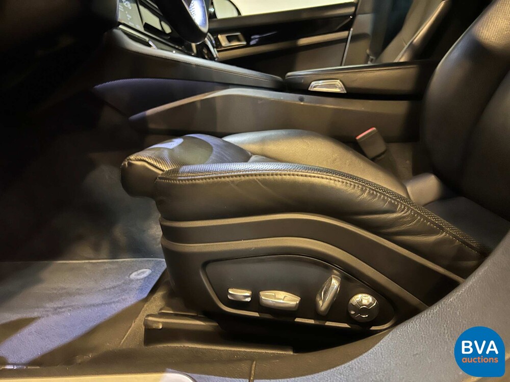 Porsche Panamera 4S Diesel 4.0 V8 421PS 2017 NW-Modell, J-543-VD.