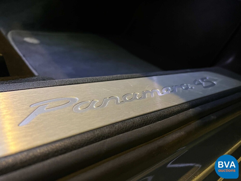 Porsche Panamera 4S Diesel 4.0 V8 421PS 2017 NW-Modell, J-543-VD.