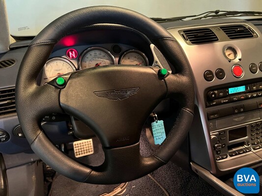 Aston Martin Vanquish 5.9 V12 466 PS 2003.