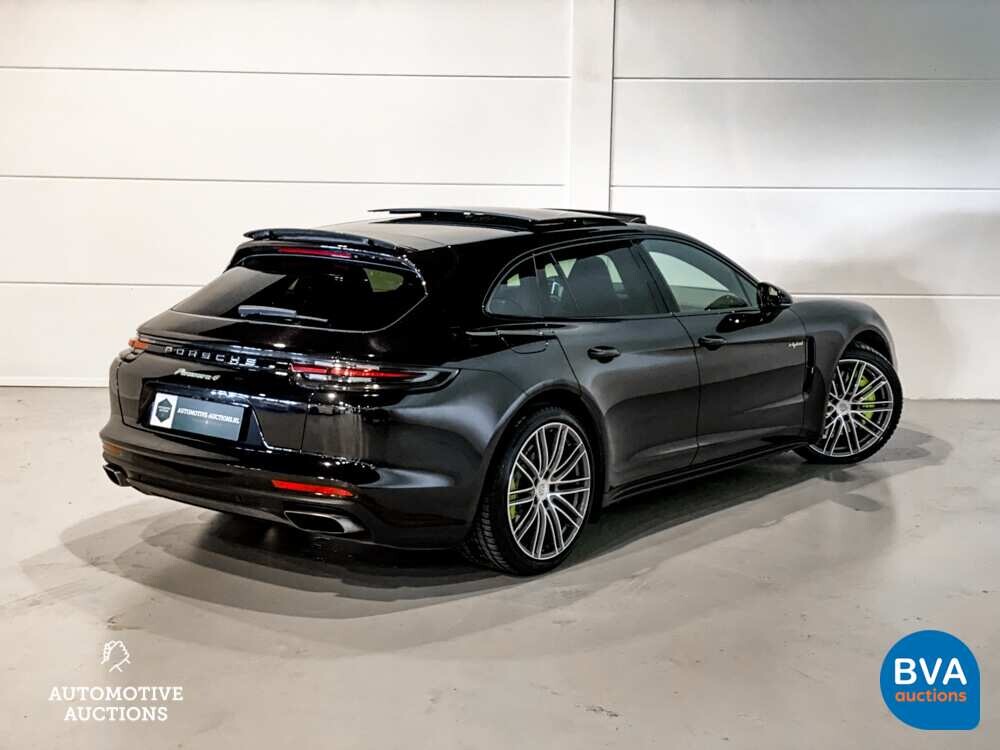 Porsche Panamera 4 Sport Turismo E-Hybrid SportChrono 462pk 2017 Plug-In Hybrid NW MODELL.