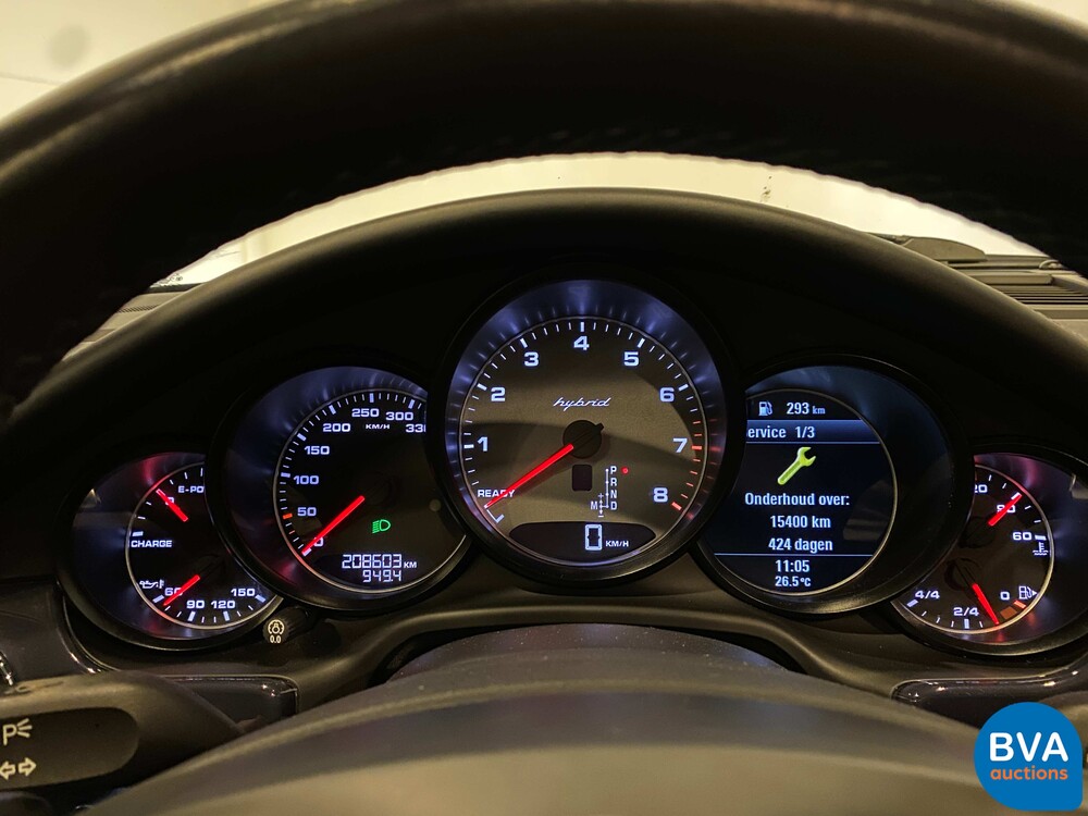 Porsche Panamera S3.0 Hybrid-Tiptronic8 333 PS 2011, 27-ZSP-9.