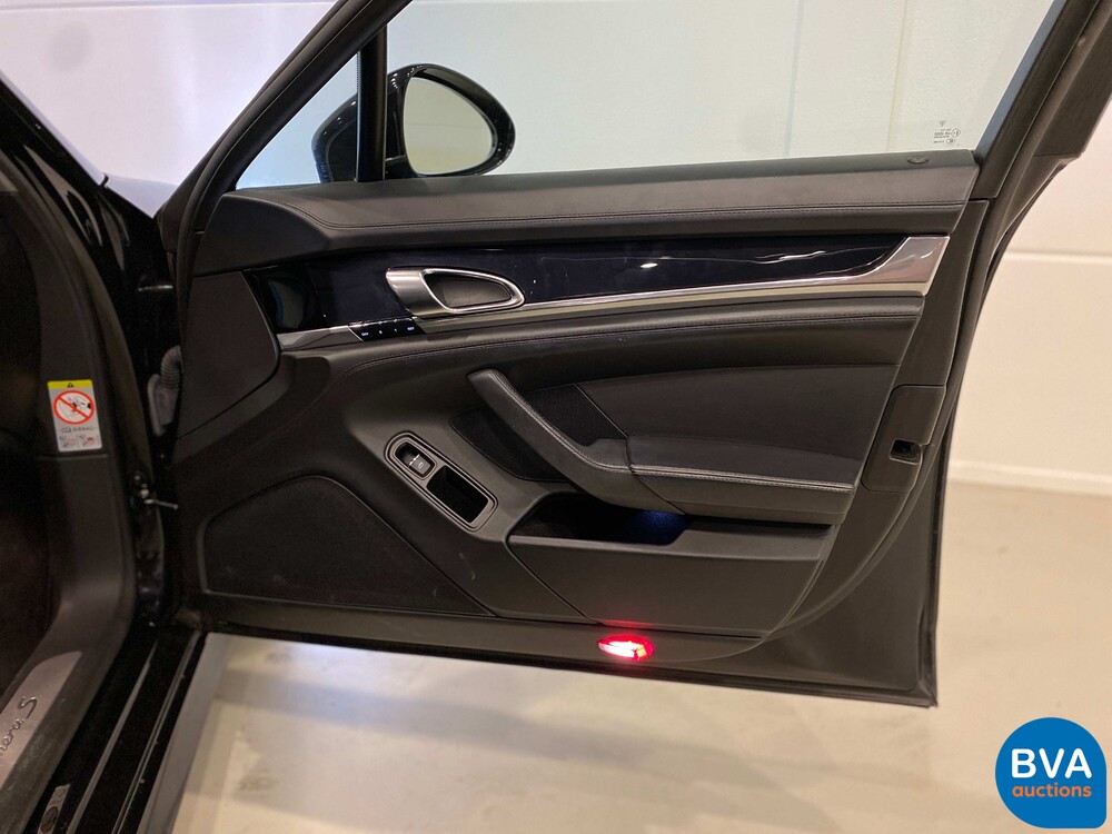 Porsche Panamera S3.0 Hybrid-Tiptronic8 333 PS 2011, 27-ZSP-9.