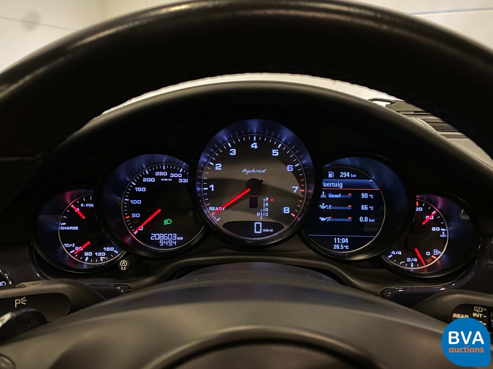 Porsche Panamera S3.0 Hybrid-Tiptronic8 333 PS 2011, 27-ZSP-9.